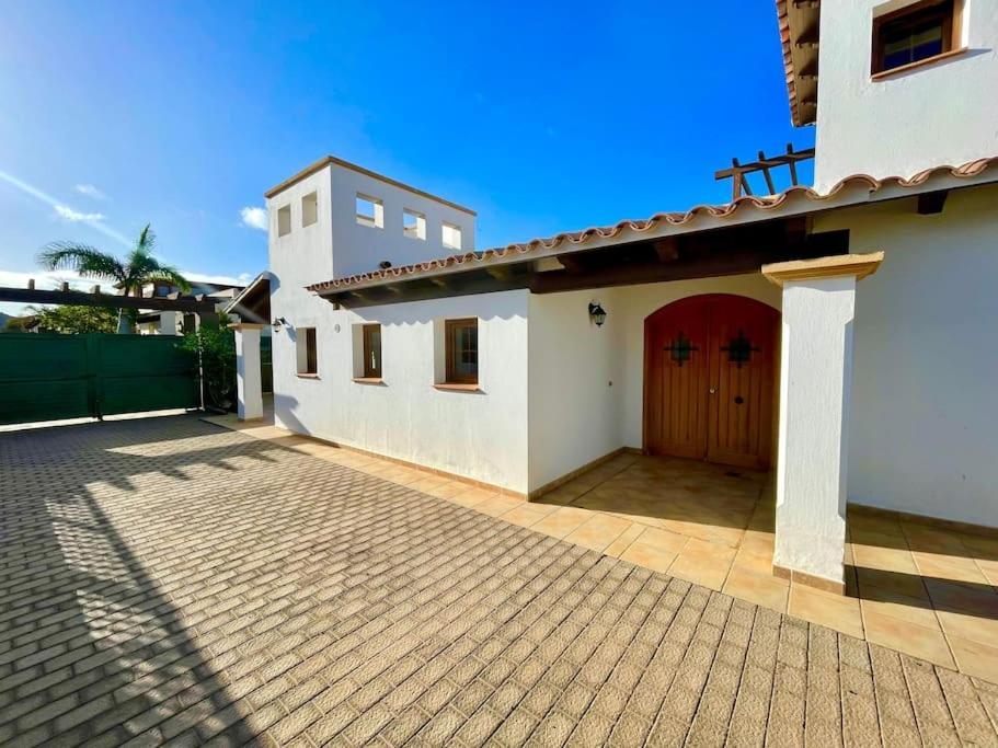Stunning Villa Amanecer Corralejo Luaran gambar